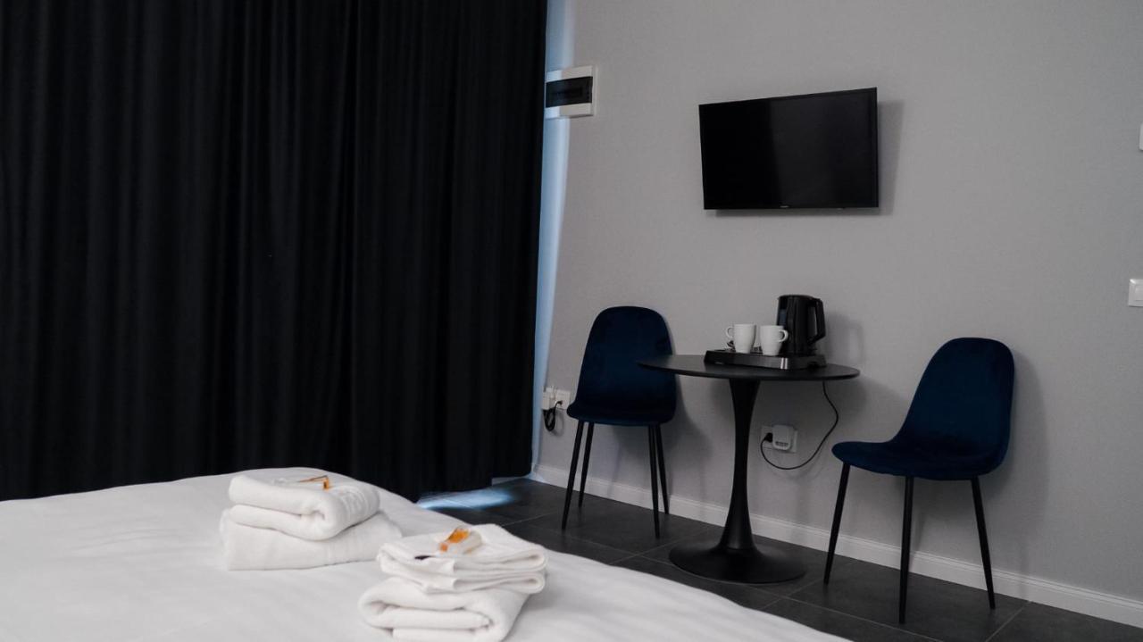 Villa Wild Rooms Jiet Eksteriør bilde
