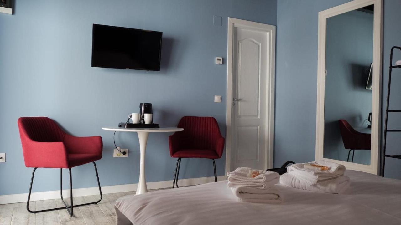 Villa Wild Rooms Jiet Eksteriør bilde