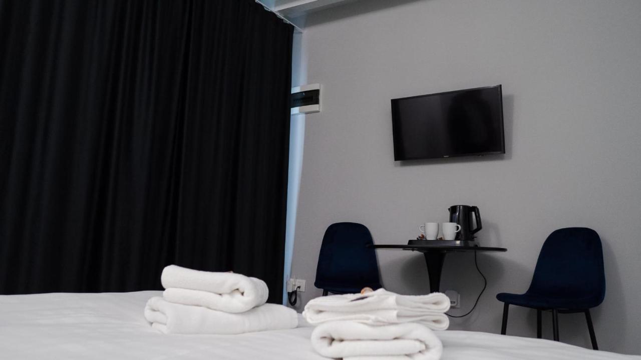 Villa Wild Rooms Jiet Eksteriør bilde